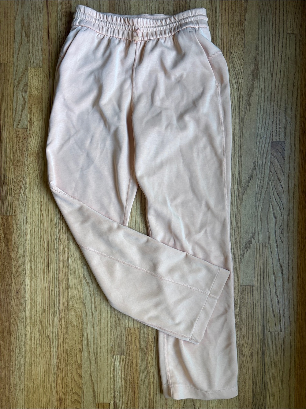 Lululemon size 6 light orange Cozy Jogger Pants